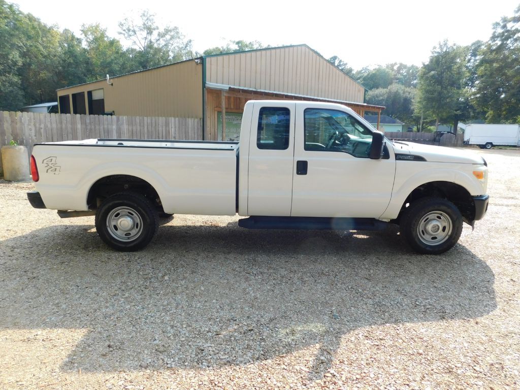 2013 Ford F-250 Image 4