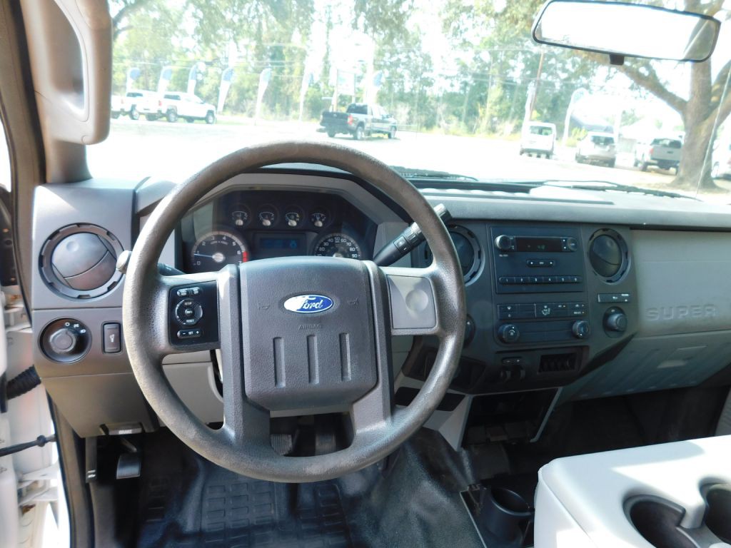 2013 Ford F-250 Image 8