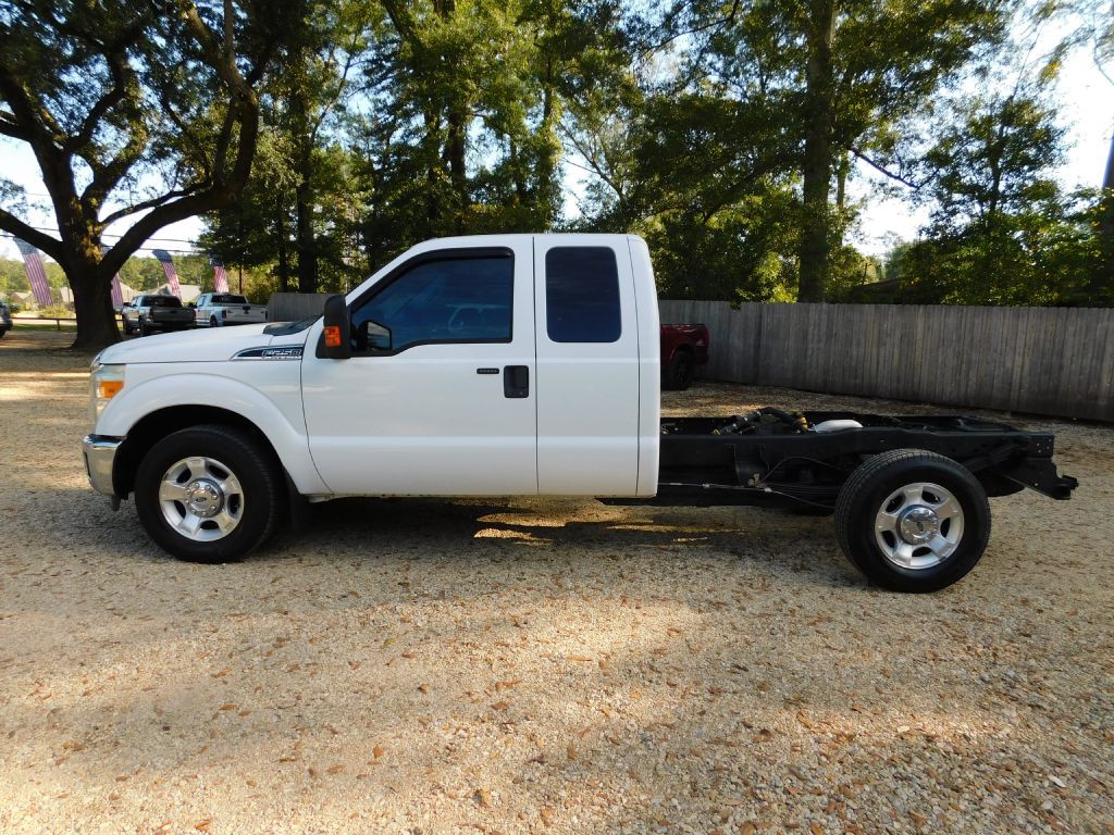 2015 Ford F-250 Image 2