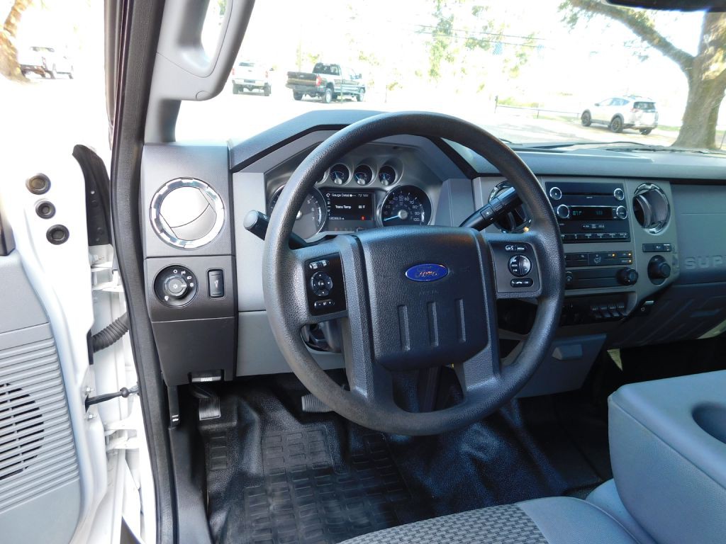 2015 Ford F-250 Image 11