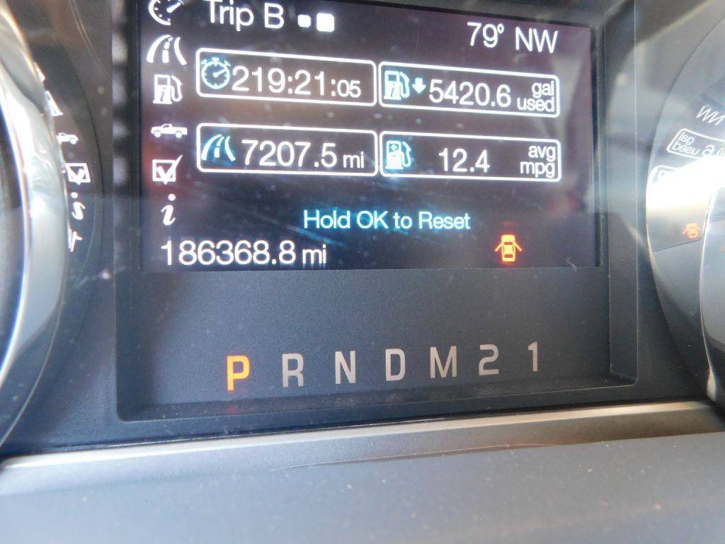 2015 Ford F-250 Image 25