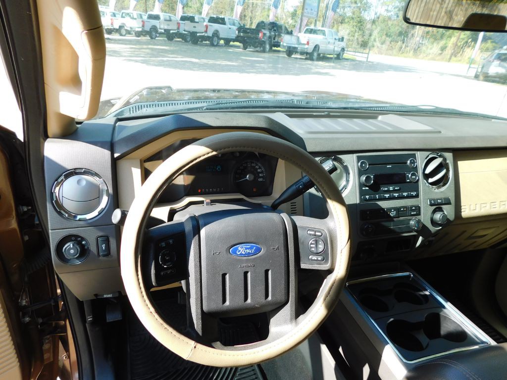2011 Ford F-250 Image 9