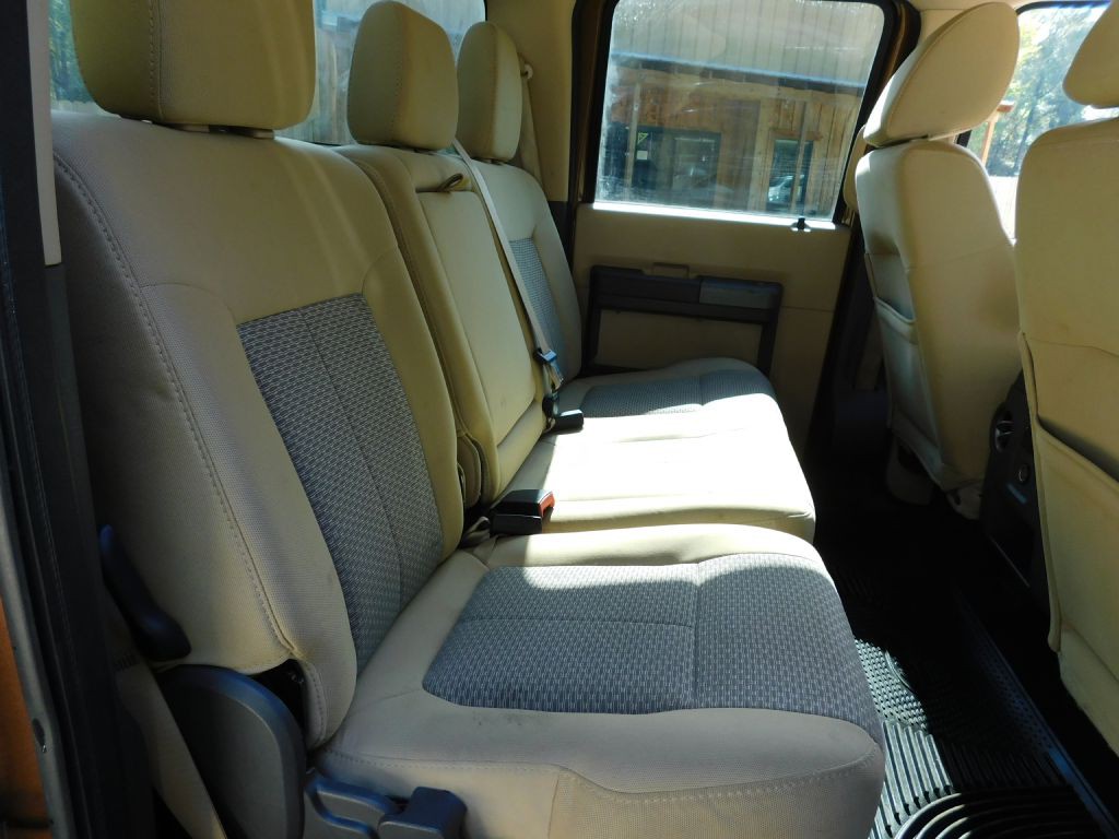 2011 Ford F-250 Image 16