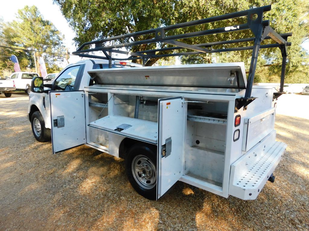 2017 Ford F-250 Image 9