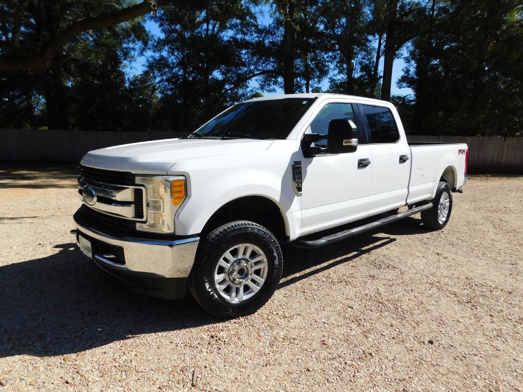 2017 Ford F-250 Image 1
