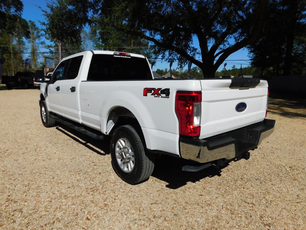 2017 Ford F-250 Image 4