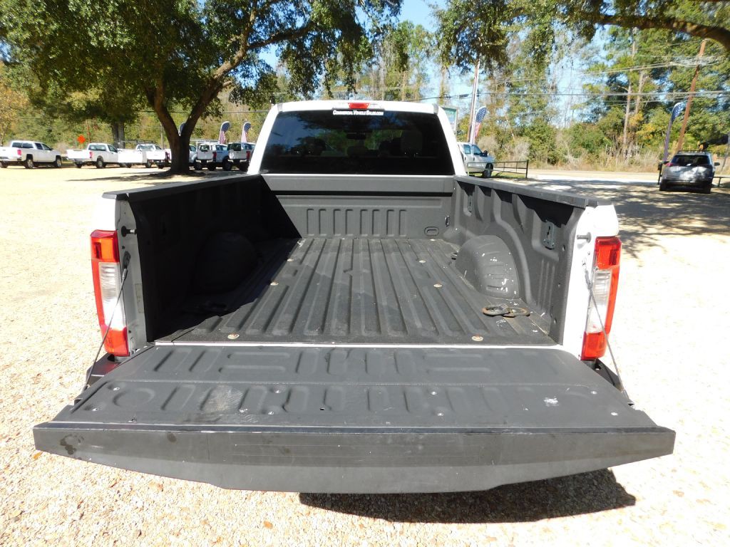 2017 Ford F-250 Image 18