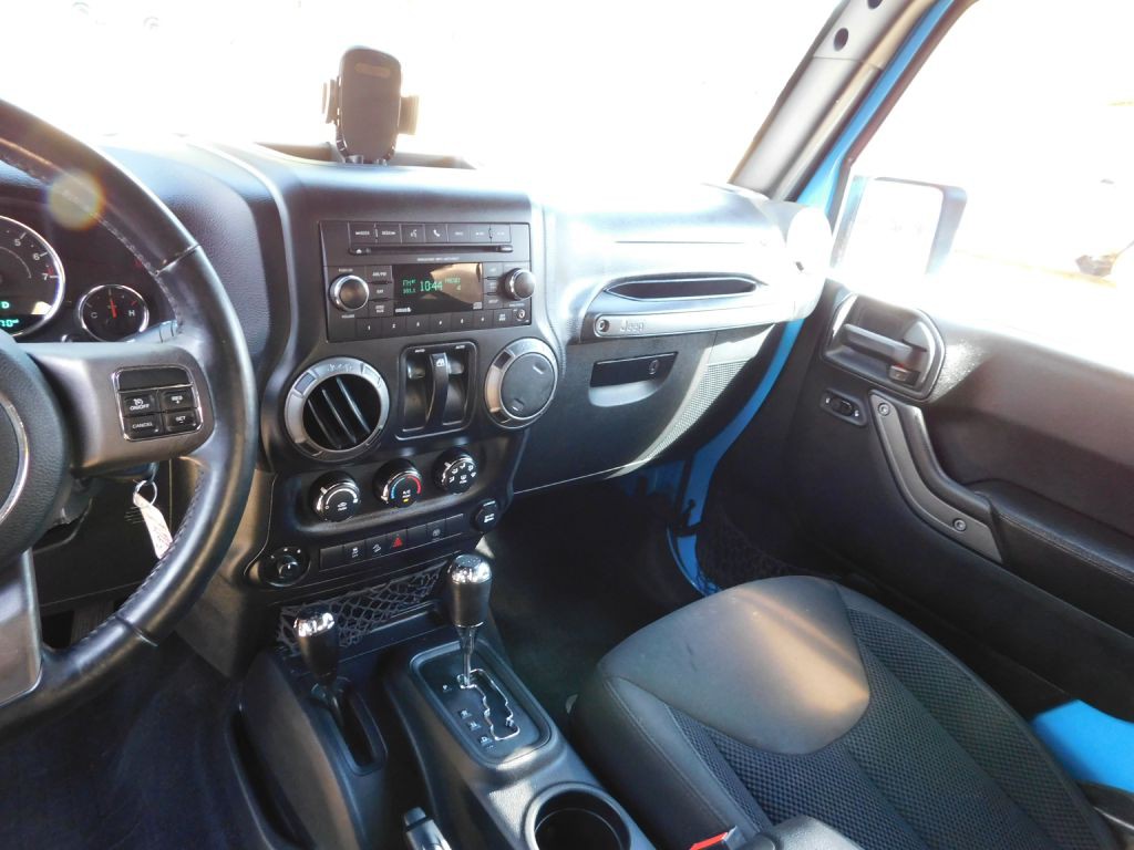 2017 Jeep Wrangler Image 10