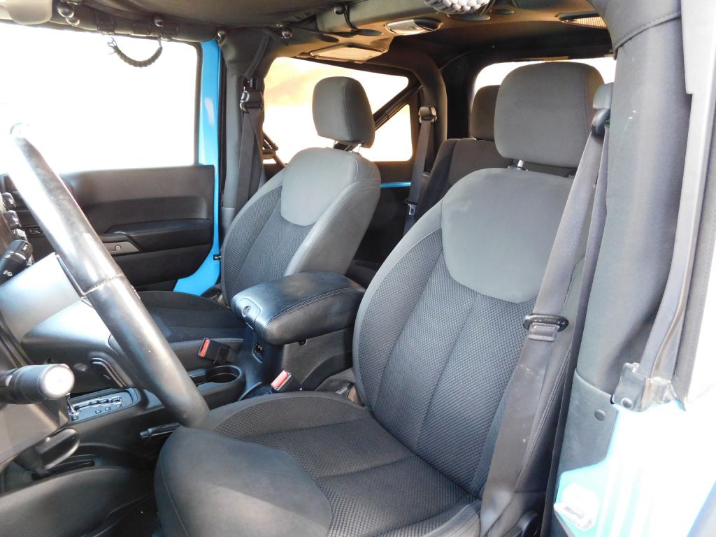 2017 Jeep Wrangler Image 12