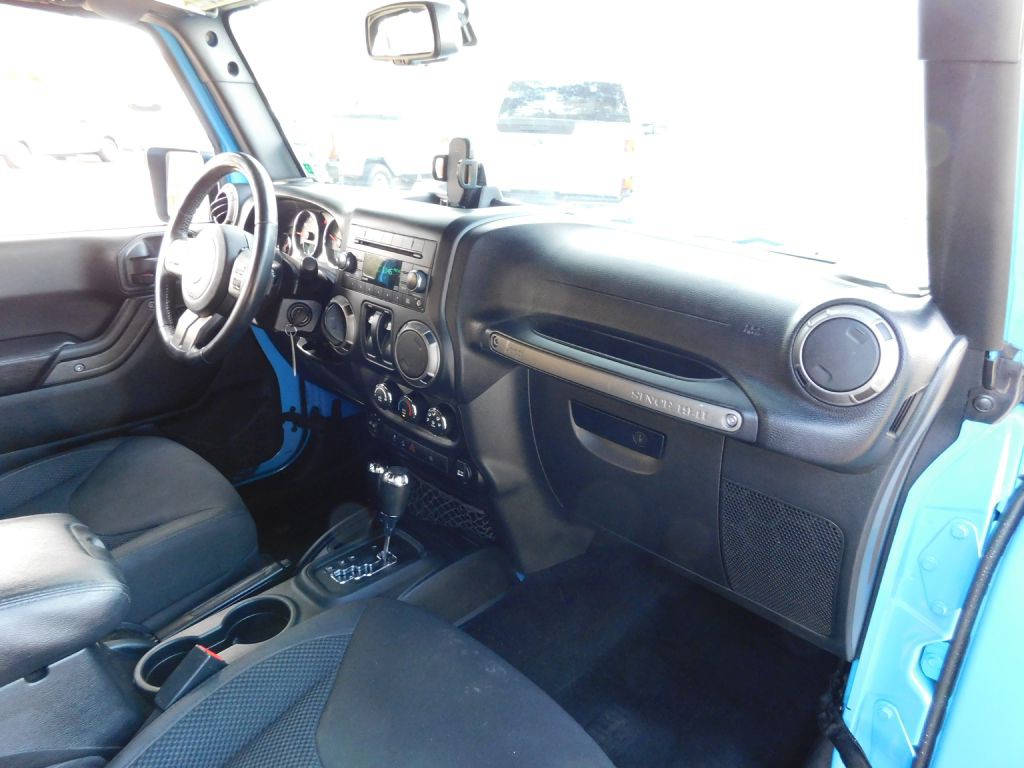 2017 Jeep Wrangler Image 13