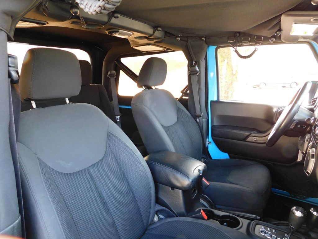 2017 Jeep Wrangler Image 14