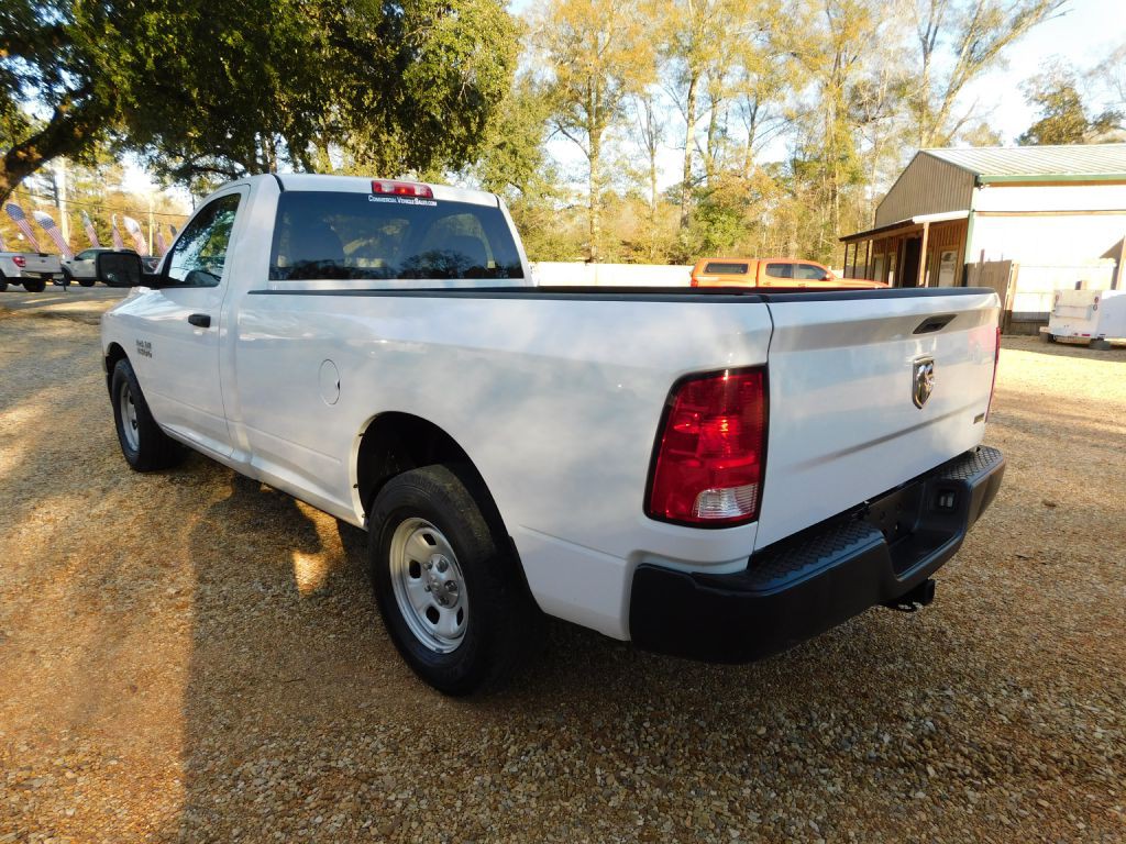 2017 RAM 1500 Image 3