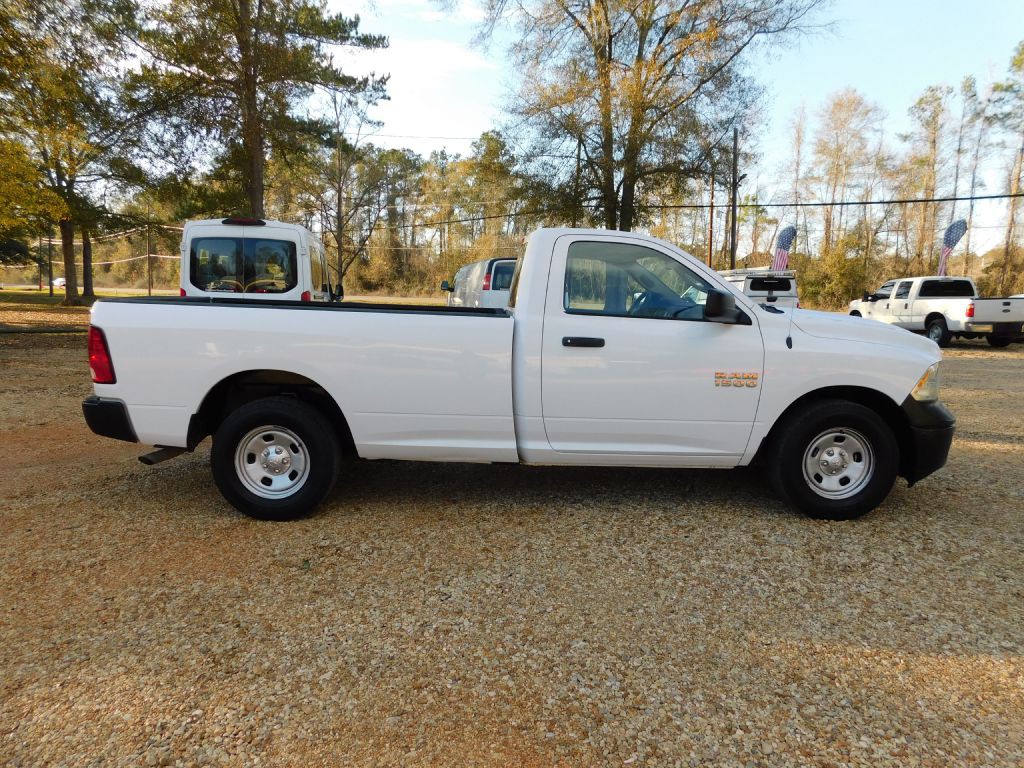 2017 RAM 1500 Image 6