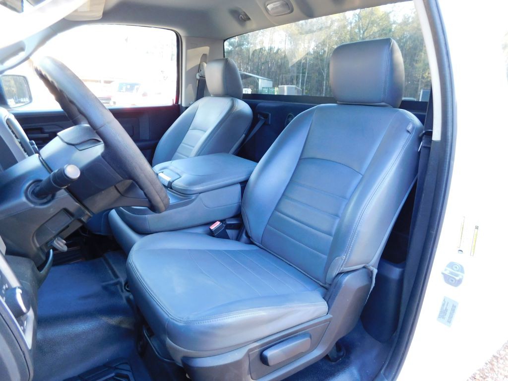 2017 RAM 1500 Image 11