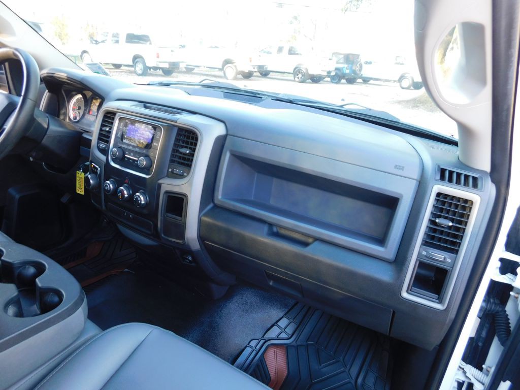 2017 RAM 1500 Image 12