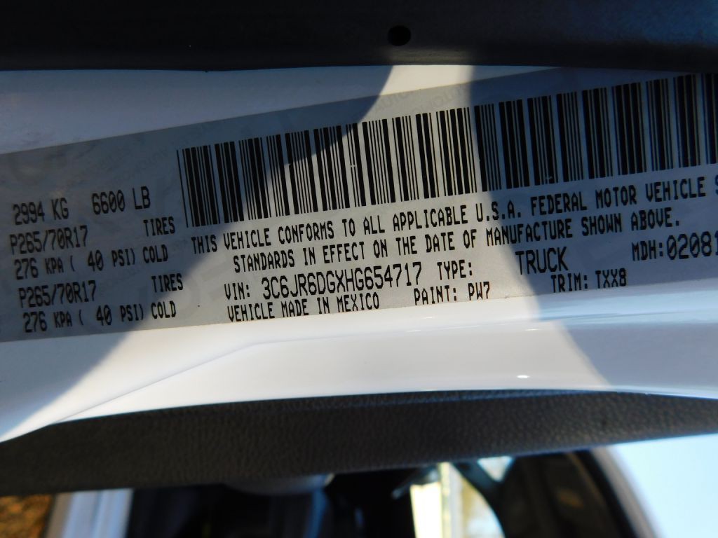 2017 RAM 1500 Image 24