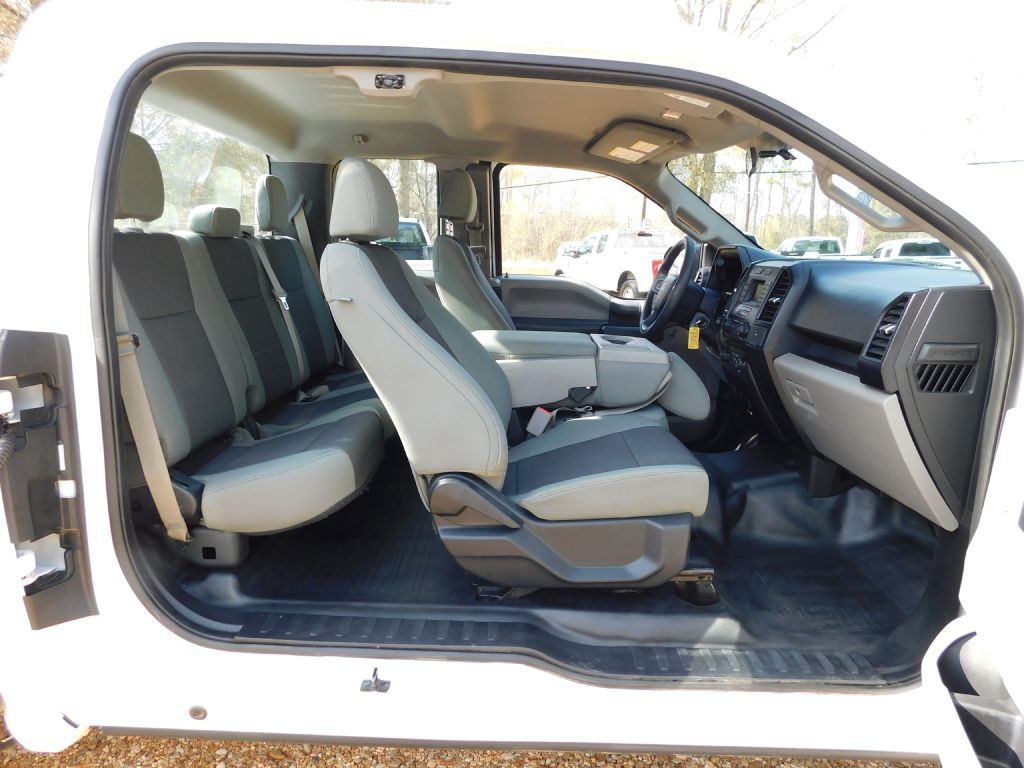 2017 Ford F-150 Image 12