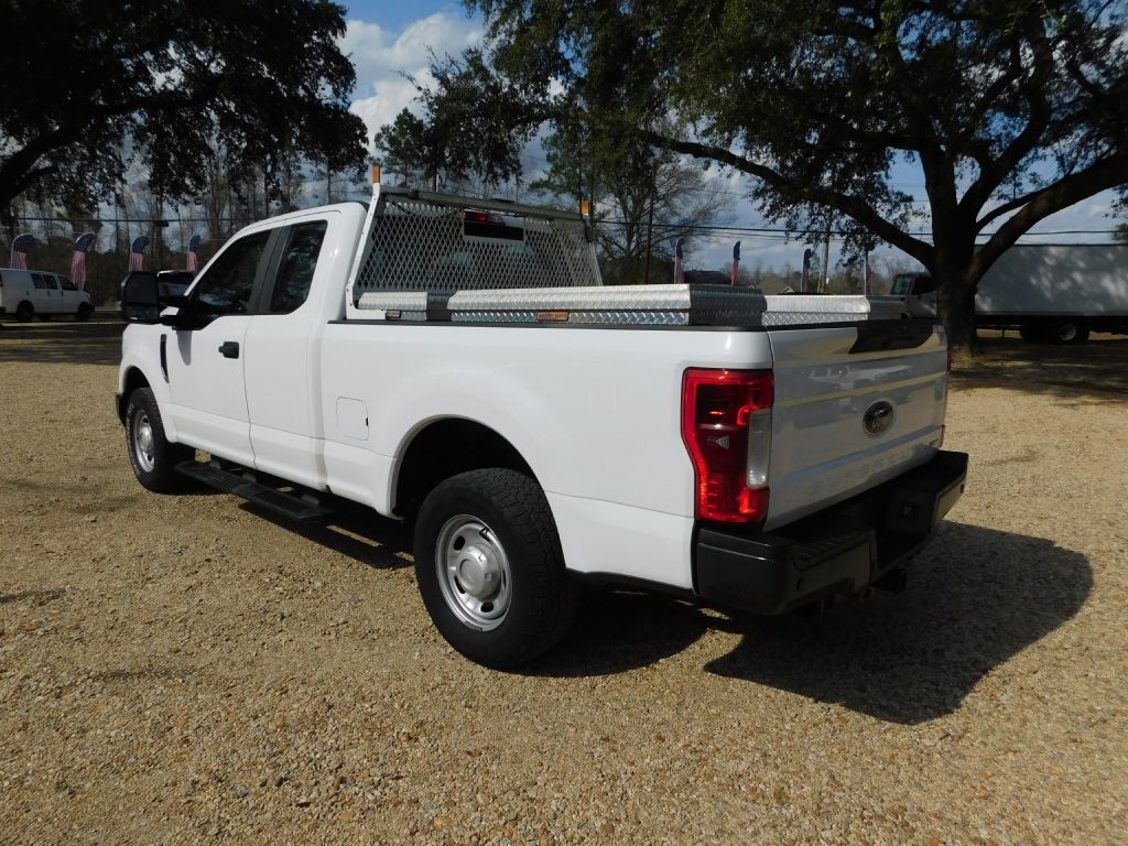 2017 Ford F-250 Image 3