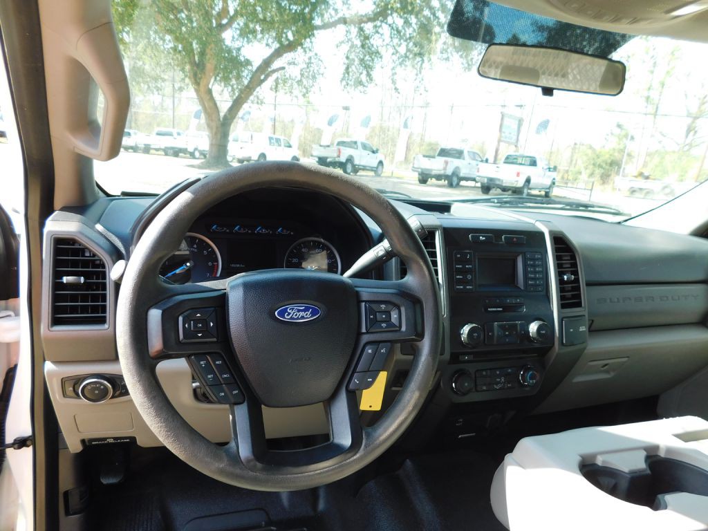 2017 Ford F-250 Image 16