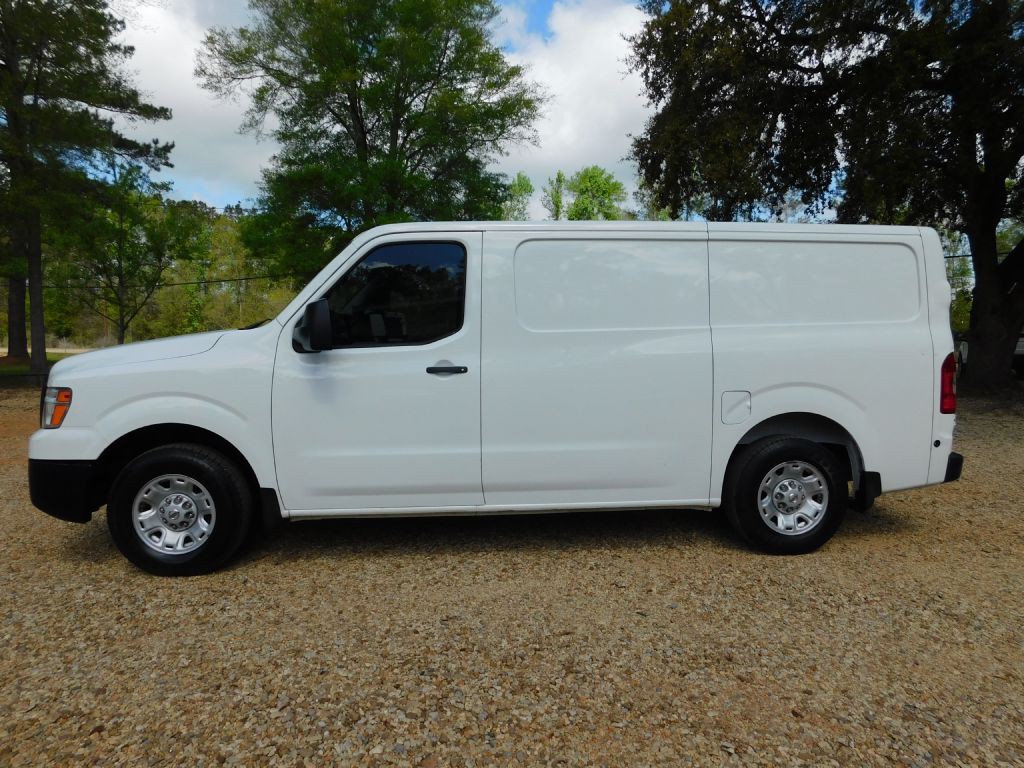 2018 Nissan NV Image 2