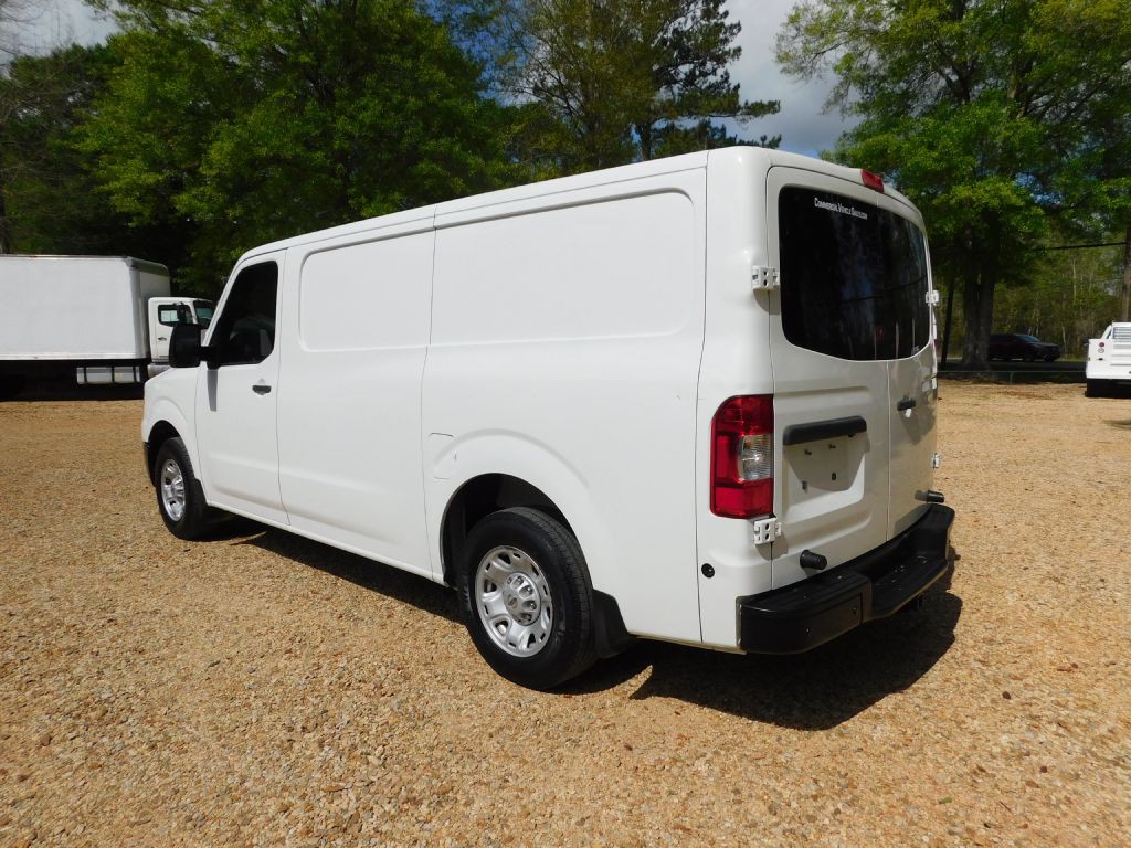 2018 Nissan NV Image 3