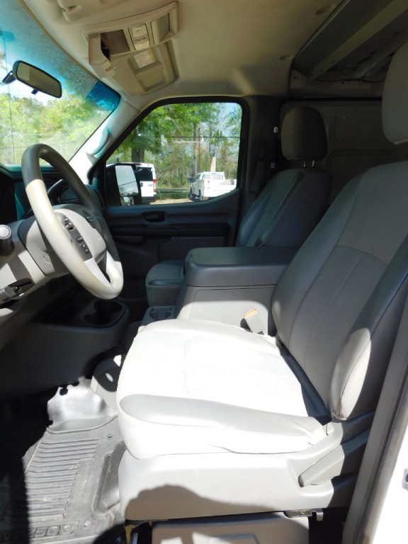 2018 Nissan NV Image 11