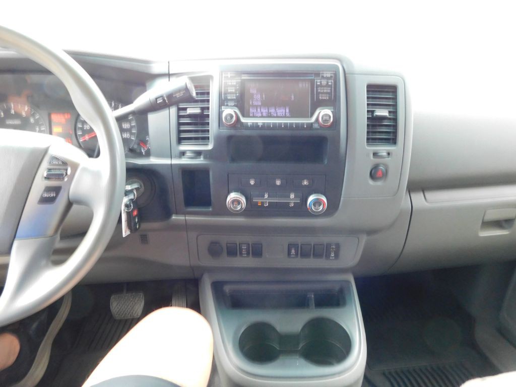 2018 Nissan NV Image 22