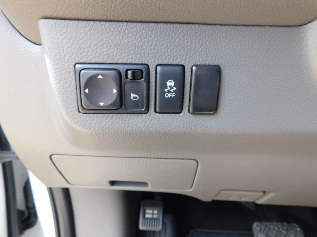 2018 Nissan NV Image 25