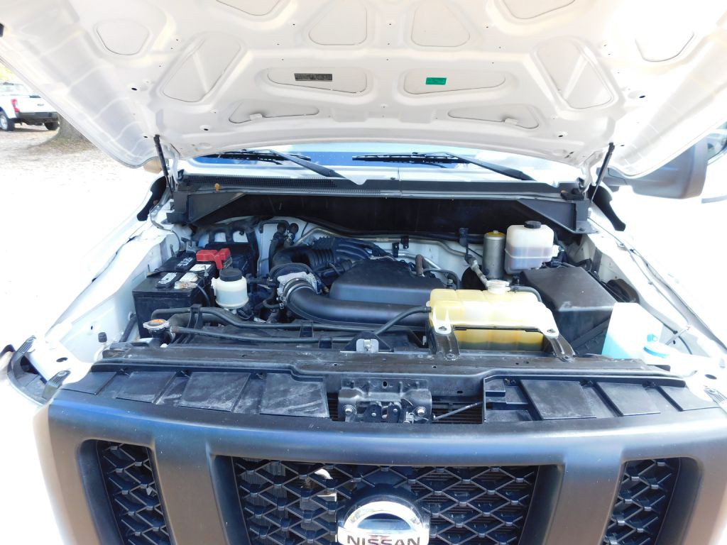 2018 Nissan NV Image 27