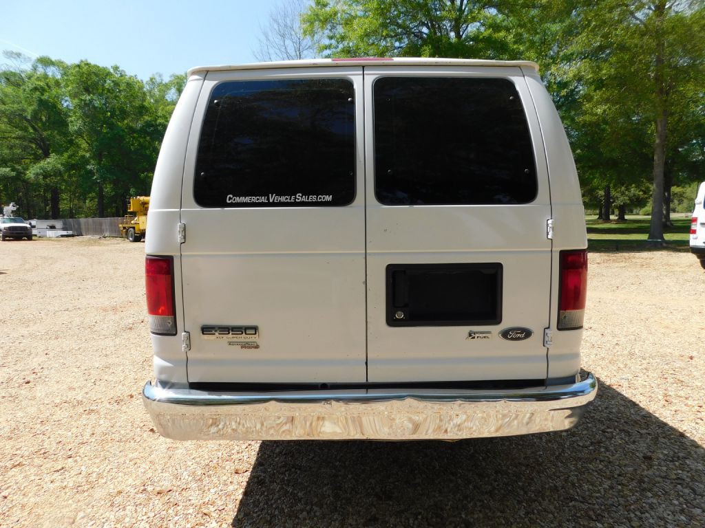 2013 Ford Econoline Image 4