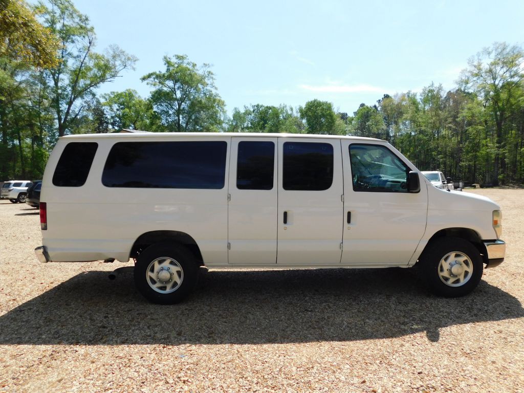2013 Ford Econoline Image 6