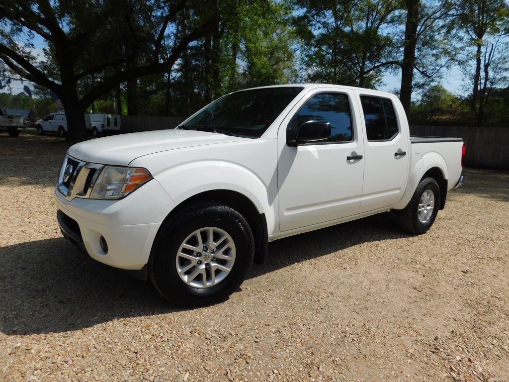 2019 Nissan Frontier Image 2