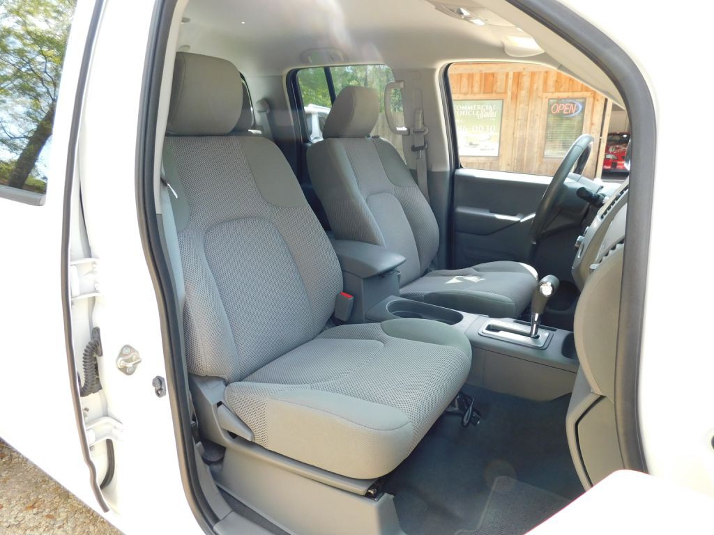 2019 Nissan Frontier Image 17