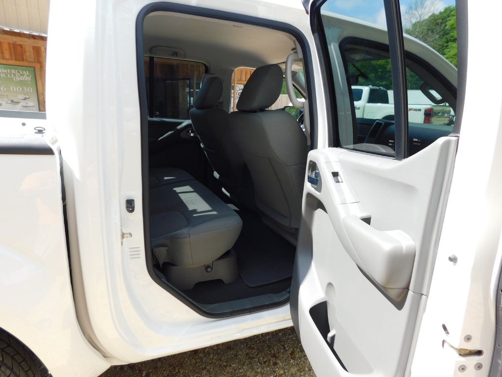 2019 Nissan Frontier Image 18