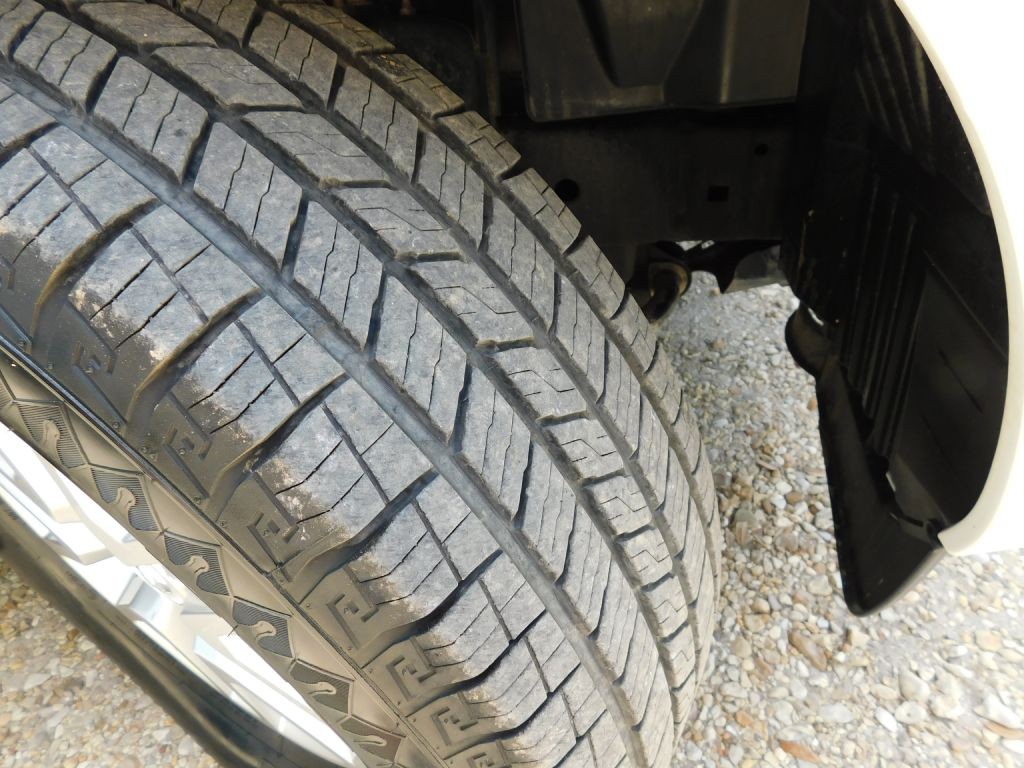 2019 Nissan Frontier Image 25