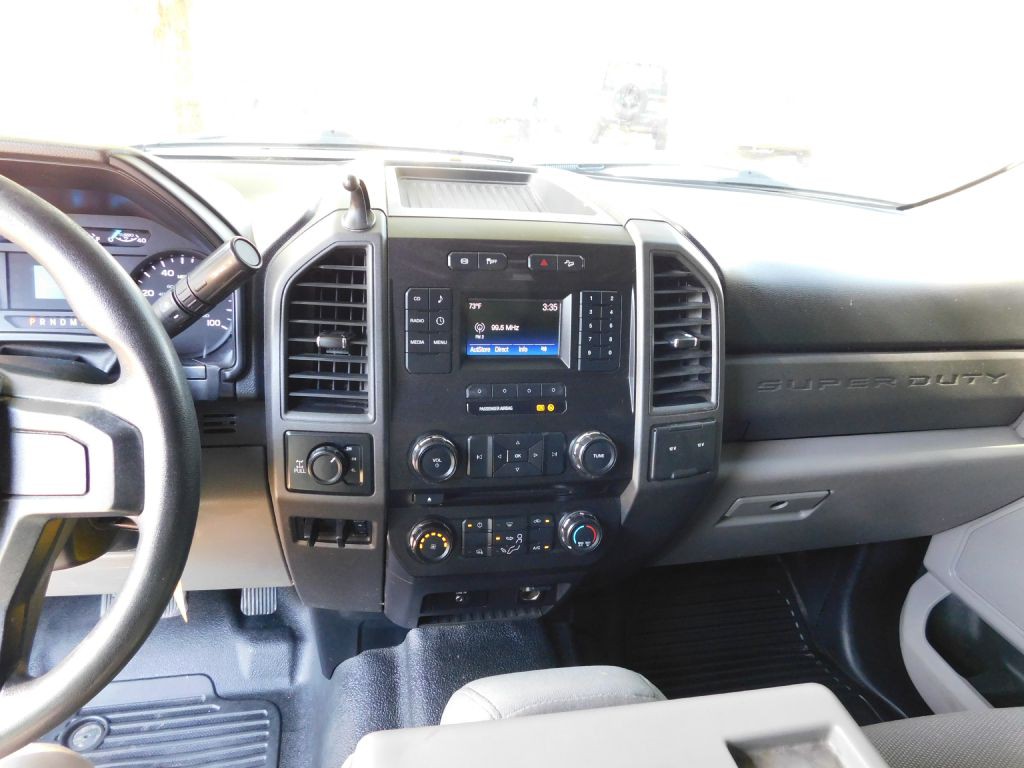 2017 Ford F-250 Image 9