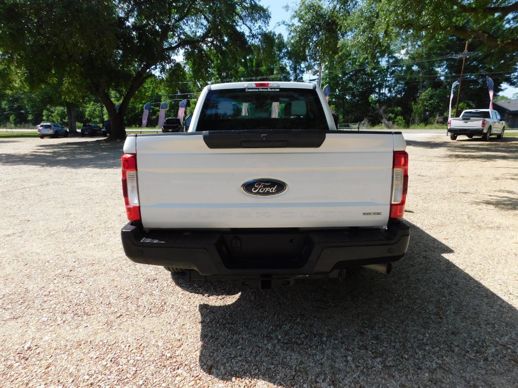 2017 Ford F-250 Image 4