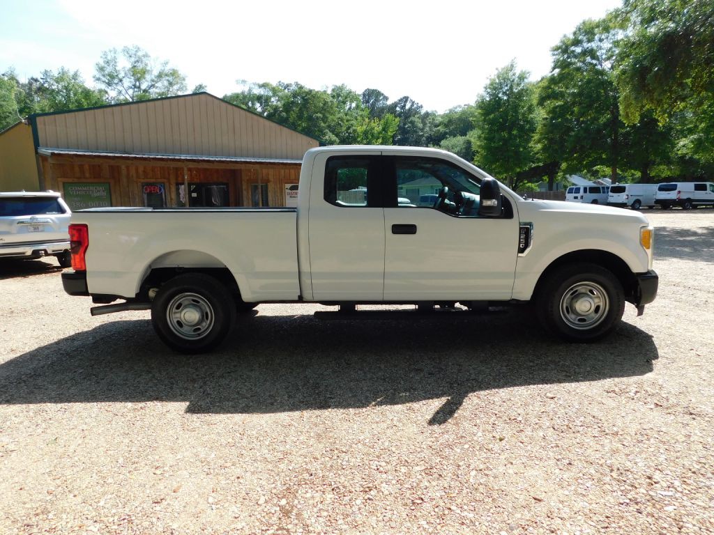 2017 Ford F-250 Image 6