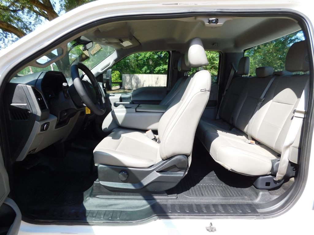 2017 Ford F-250 Image 9