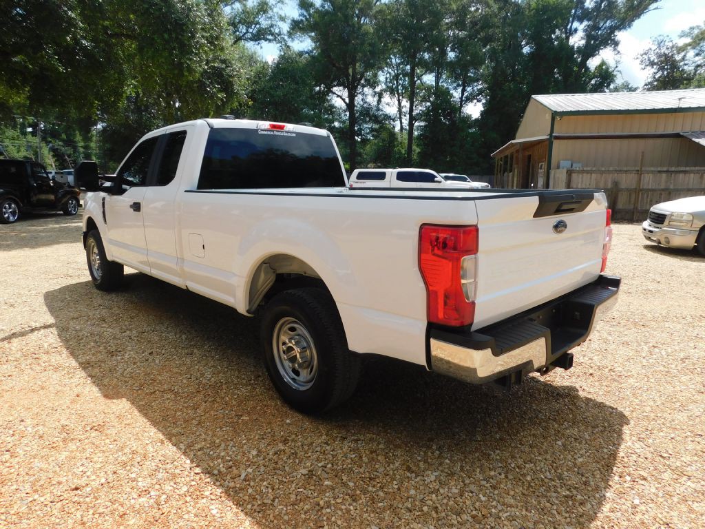 2021 Ford F-250 Image 4