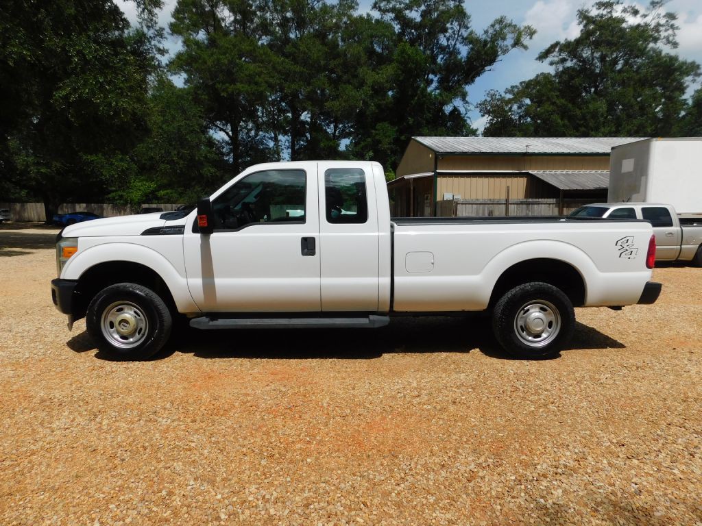 2016 Ford F-250 Image 2