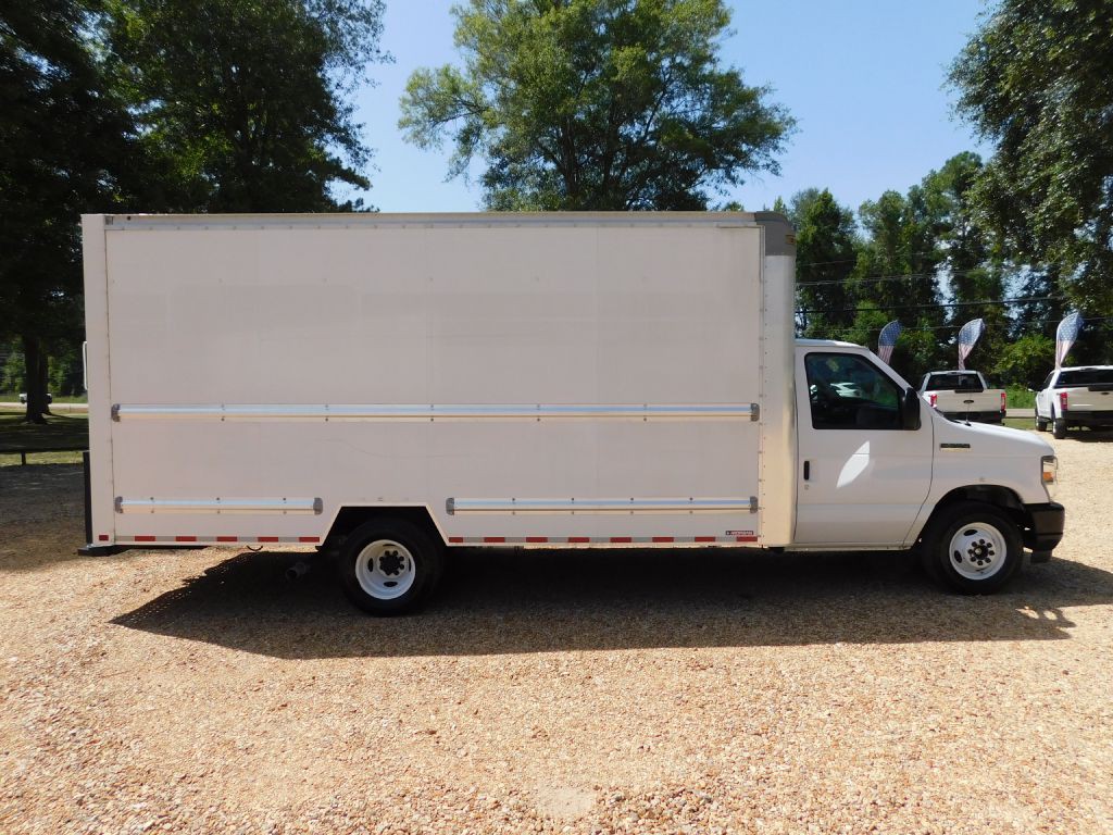 2023 Ford Econoline Image 6