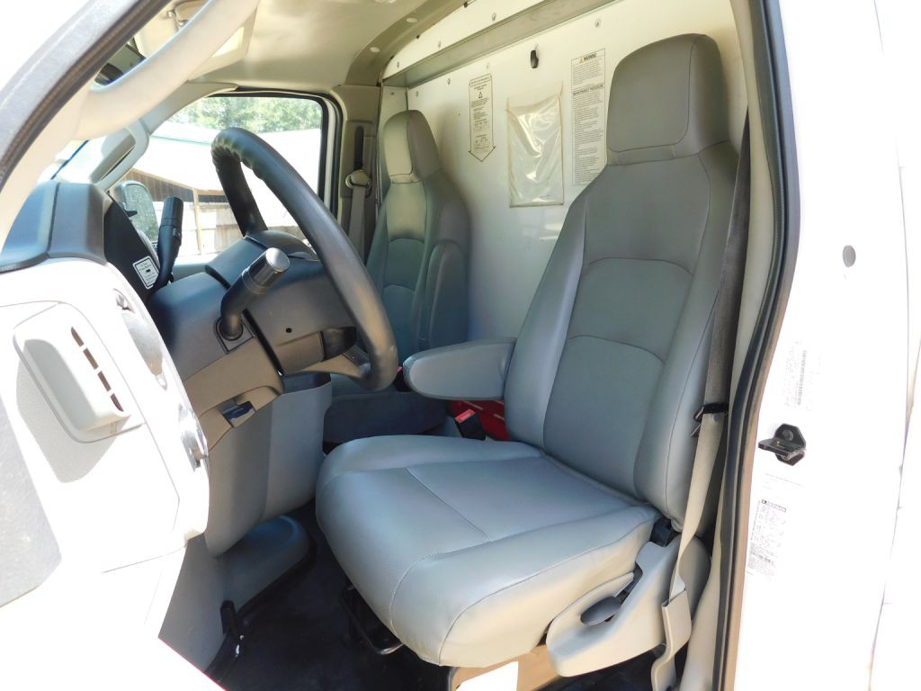 2023 Ford Econoline Image 17