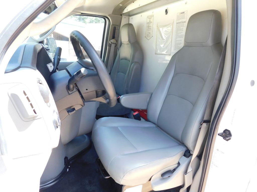 2023 Ford Econoline Image 18