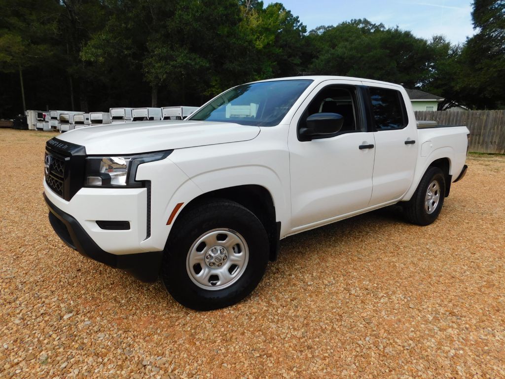 2022 Nissan Frontier Image 3