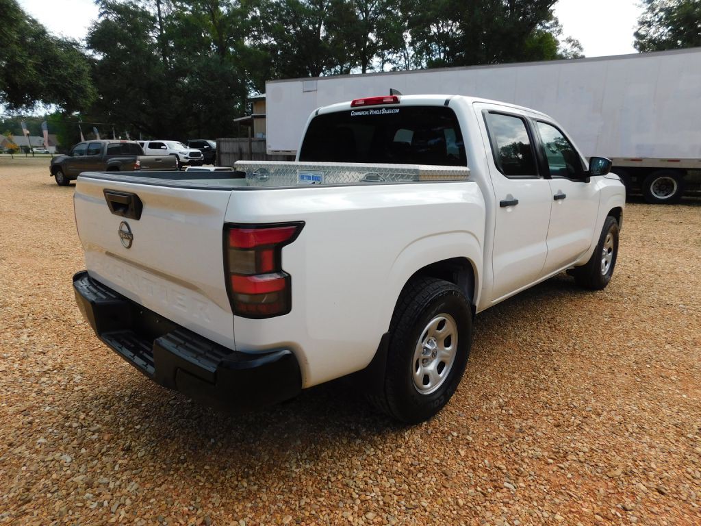 2022 Nissan Frontier Image 11