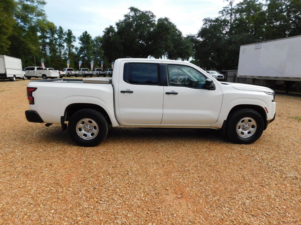2022 Nissan Frontier Image 13