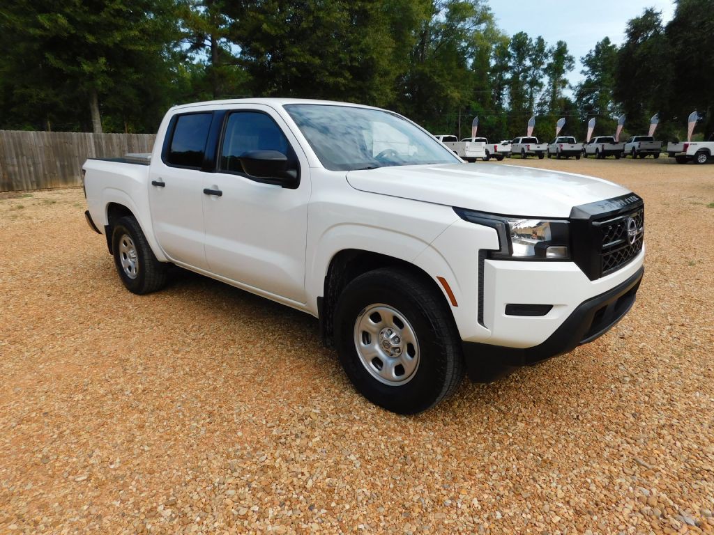 2022 Nissan Frontier Image 16
