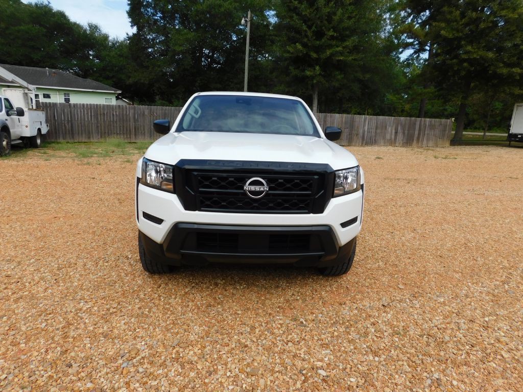 2022 Nissan Frontier Image 17