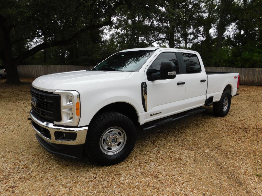 2023 Ford F-250 Image 1